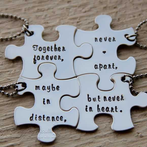 prettybypriscilla Accessories - Christmas gift for friends|long distance puzzle